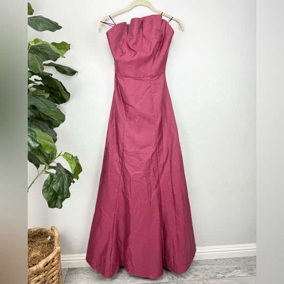 Keepsake The Label Eclipse Gown In Plum Light Pink - Picture 3 of 9